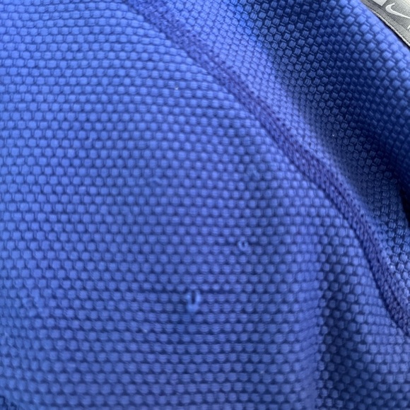 Nike Dri-Fit Hoody Jacket Womens size M with reflective striping - Picture 3 of 7